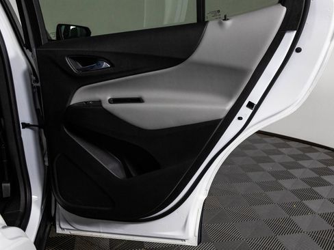 Used 2021 Chevrolet Equinox LS w/ LS Convenience Package image 38