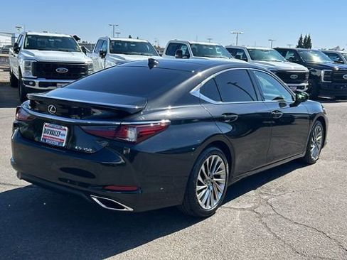 Used 2023 Lexus ES 350 Luxury image 3