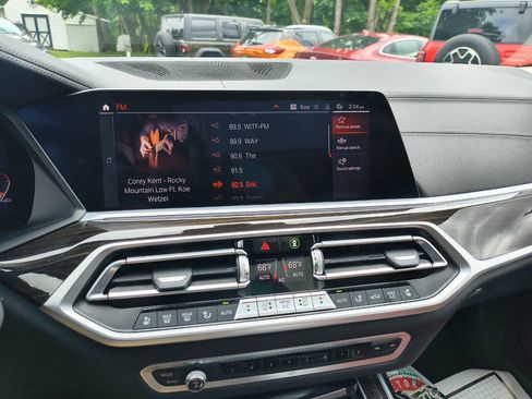 Used 2019 BMW X7 xDrive50i w/ Executive Package AWD/4WD image 32