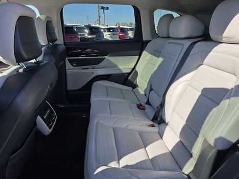 New 2026 Lincoln Nautilus Reserve w/ Jet Appearance Package image 7