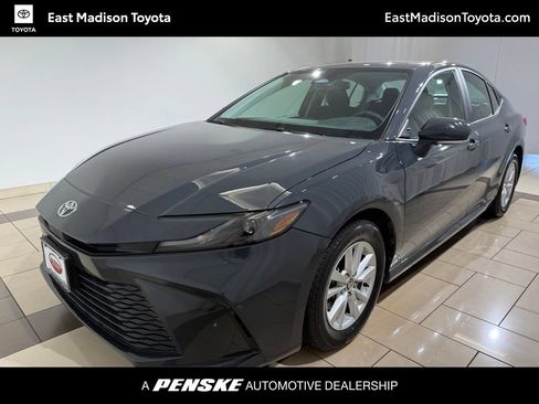 Certified 2025 Toyota Camry LE FWD image 1