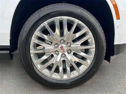 New 2026 GMC Yukon XL Denali w/ Sun & Power Step Package image 19