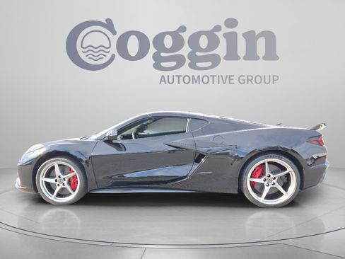 New 2025 Chevrolet Corvette E-Ray w/ ZER Performance Package AWD/4WD image 3