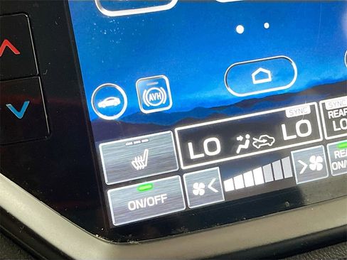 Used 2023 Subaru Ascent Onyx Edition image 18