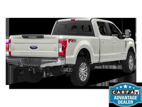 Used 2017 Ford F250 Lariat w/ Lariat Value Package image 2