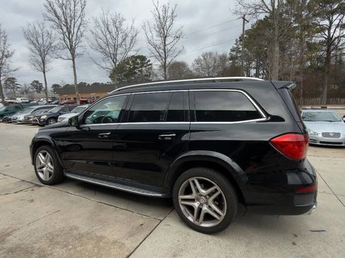 Used 2014 Mercedes-Benz GL 550 4MATIC image 18