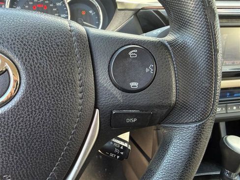 Used 2014 Toyota Corolla LE FWD image 34