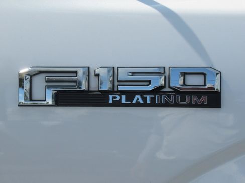 Used 2018 Ford F150 Platinum w/ Equipment Group 701A Luxury AWD/4WD image 37