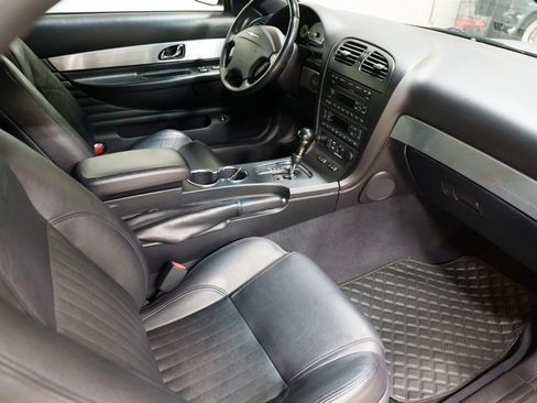 Used 2004 Ford Thunderbird RWD image 16