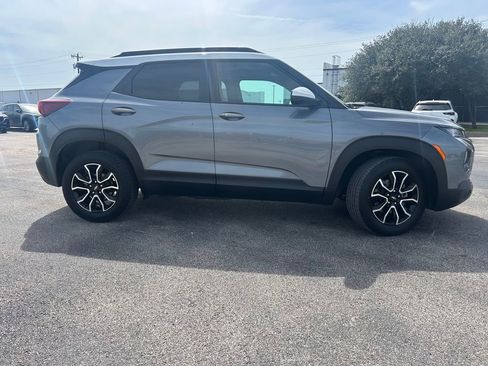 Used 2022 Chevrolet TrailBlazer ACTIV image 2