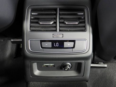 Used 2023 Audi S4 Premium Plus w/ Premium Plus Package image 24