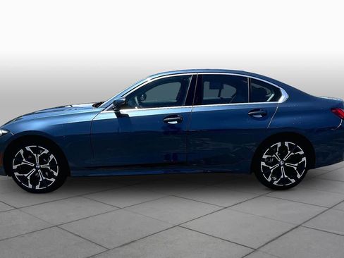 Certified 2025 BMW 330i Sedan RWD image 32
