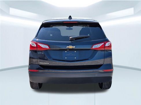 Used 2020 Chevrolet Equinox LS w/ LS Convenience Package FWD image 5