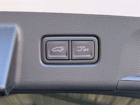 Used 2024 Kia Telluride SX Prestige w/ Towing Package image 14