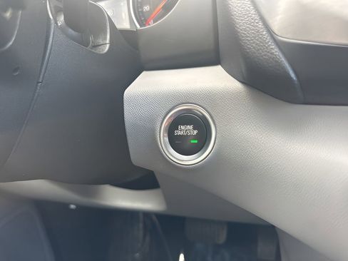 Used 2024 GMC Terrain SLE image 19