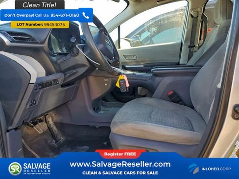 Used 2021 Toyota Sienna LE image 9