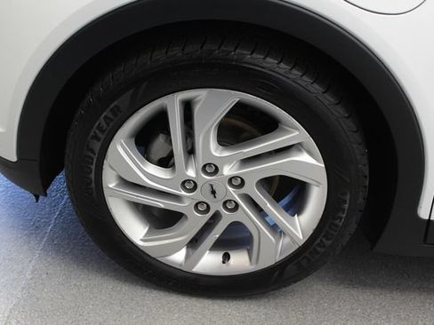 Used 2023 Chevrolet Bolt LT w/ Driver Confidence Package FWD image 14