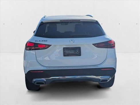 New 2026 Mercedes-Benz GLA 250 GLA 250 image 7