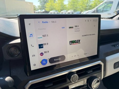 Certified 2025 Toyota Tacoma Limited AWD/4WD image 21