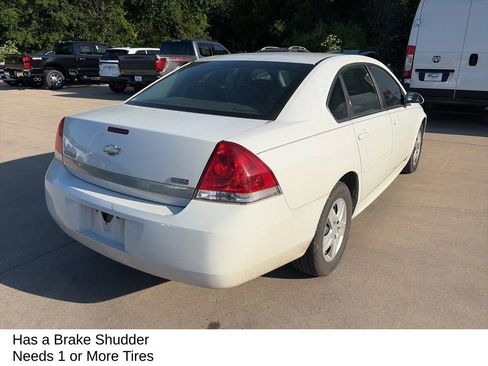 Used 2011 Chevrolet Impala LS FWD image 7