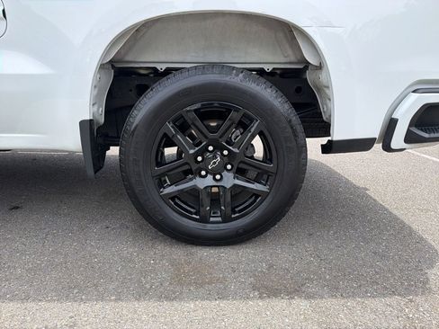 Used 2024 Chevrolet Silverado 1500 Custom w/ Dark Appearance Package AWD/4WD image 19