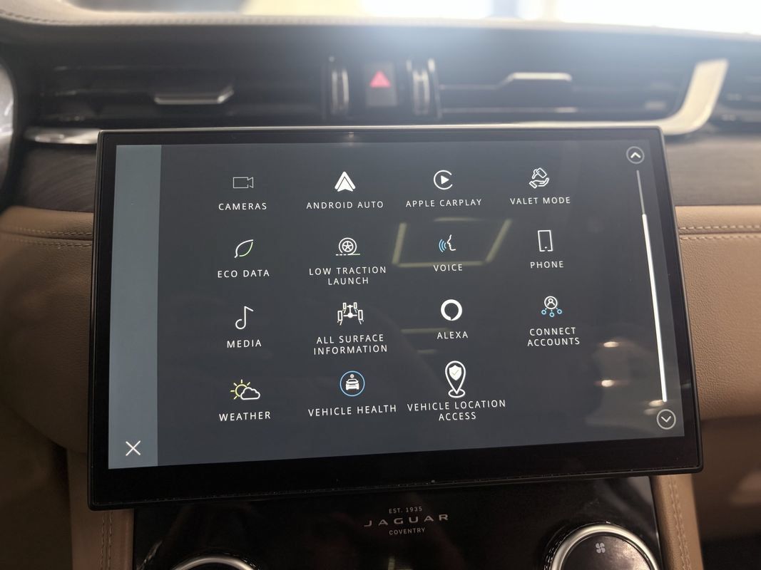 Used 2022 Jaguar F-PACE S AWD/4WD image 29