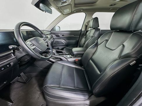 Used 2025 Kia Telluride S AWD/4WD image 13