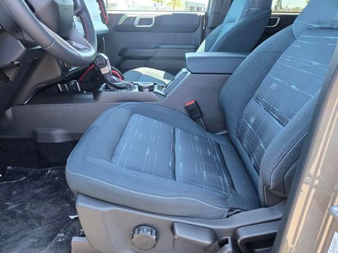 New 2026 Ford Bronco Heritage Edition AWD/4WD image 39