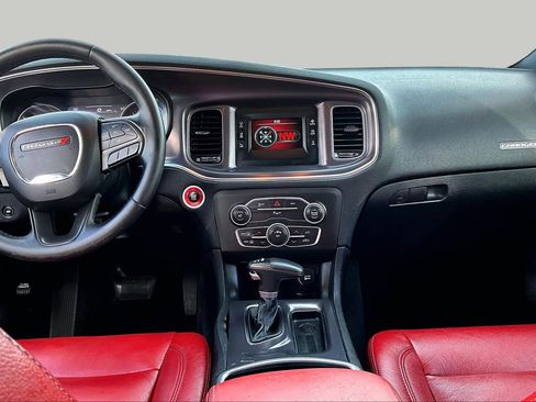 Used 2015 Dodge Charger SE w/ Popular Equipment Group image 6