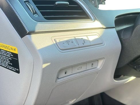 Used 2016 Hyundai Sonata Sport w/ Option Group 03 image 22