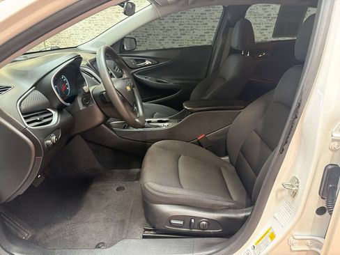 Used 2024 Chevrolet Malibu LT FWD image 23