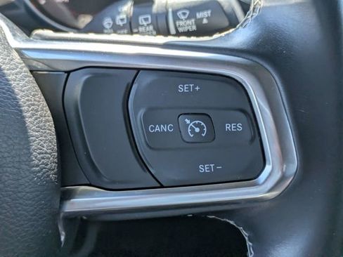 Used 2018 Jeep Wrangler Unlimited Sahara w/ LED Lighting Group image 25