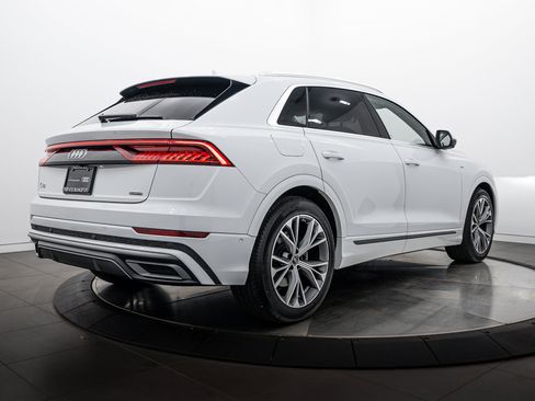 Certified 2023 Audi Q8 Prestige w/ Prestige Package AWD/4WD image 4
