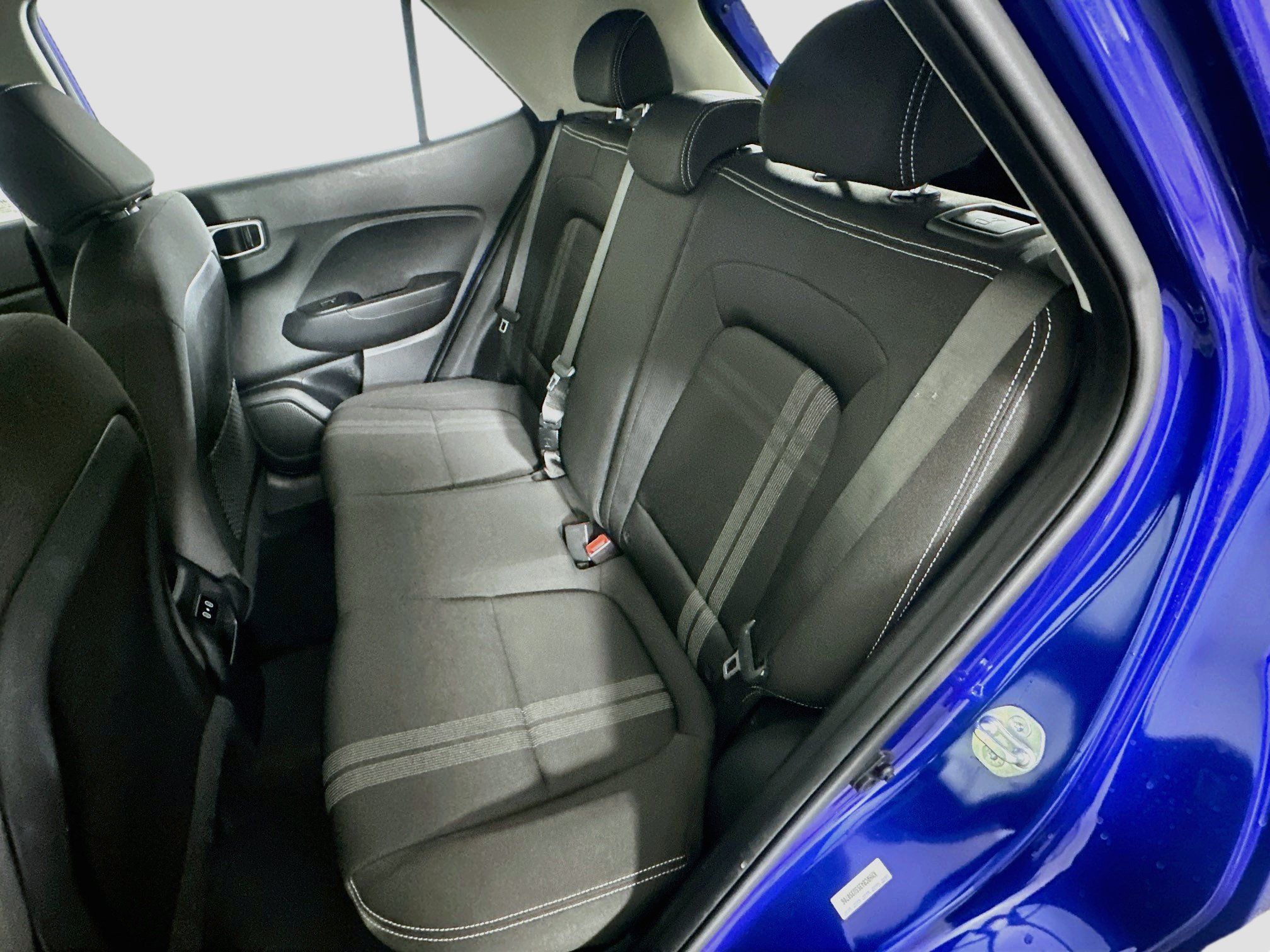 Used 2025 Hyundai Venue SEL FWD image 26