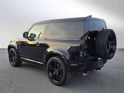 Certified 2024 Land Rover Defender 90 V8 image 3