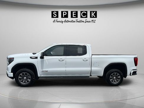 Used 2024 GMC Sierra 1500 AT4 w/ Technology Package AWD/4WD image 2