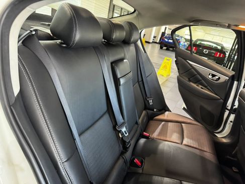 Used 2018 INFINITI Q50 Sport AWD/4WD image 16