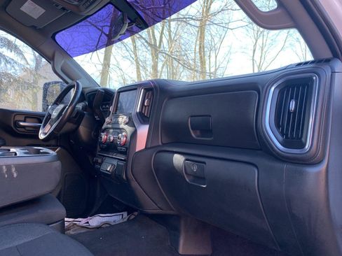 Used 2022 GMC Sierra 3500 SLE w/ SLE Convenience Package image 31