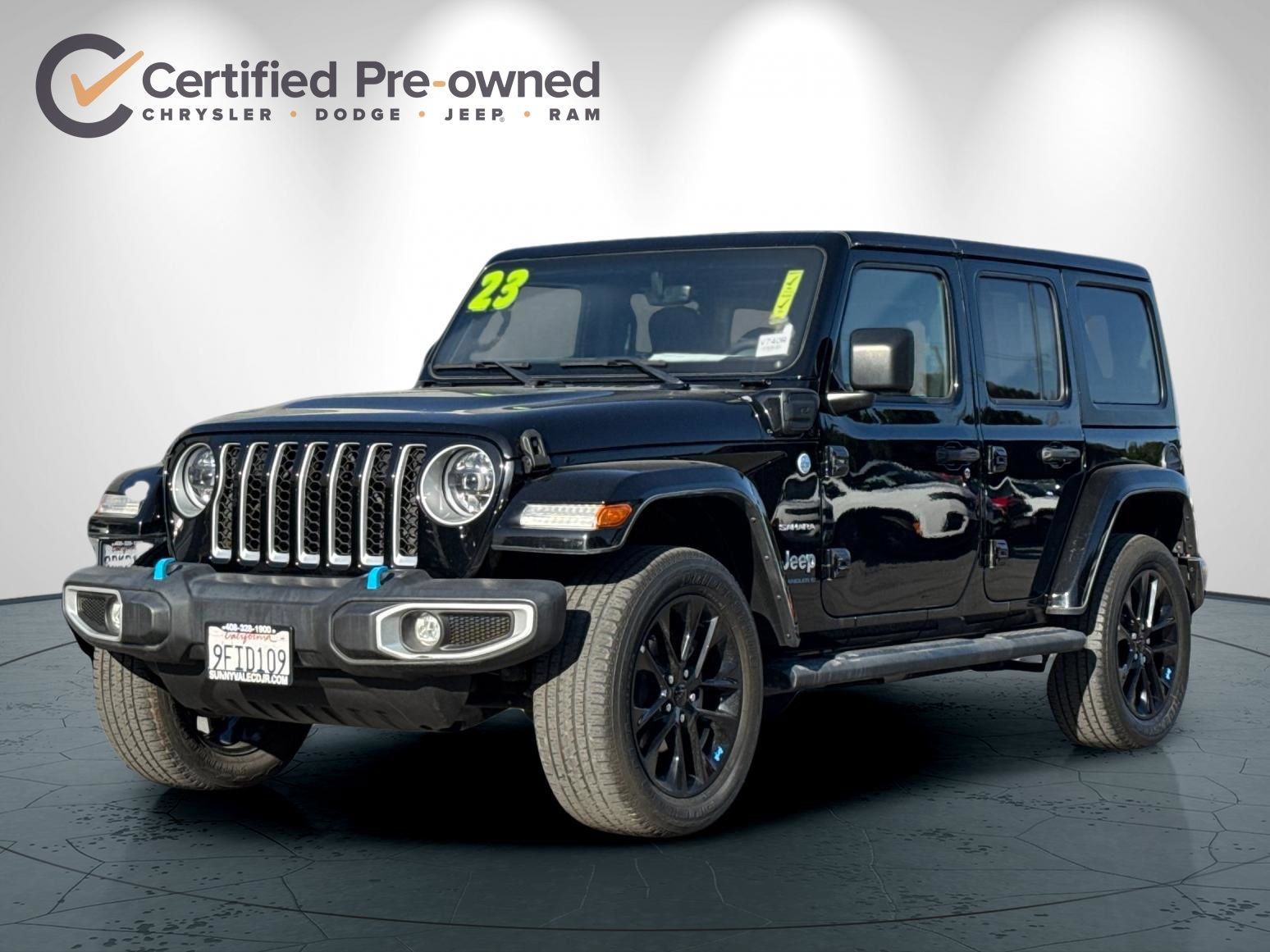 Used 2023 Jeep Wrangler Unlimited Sahara AWD/4WD image 8