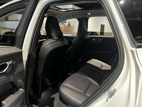Used 2024 Volvo XC60 B5 Plus w/ Protection Package Premier AWD/4WD image 19
