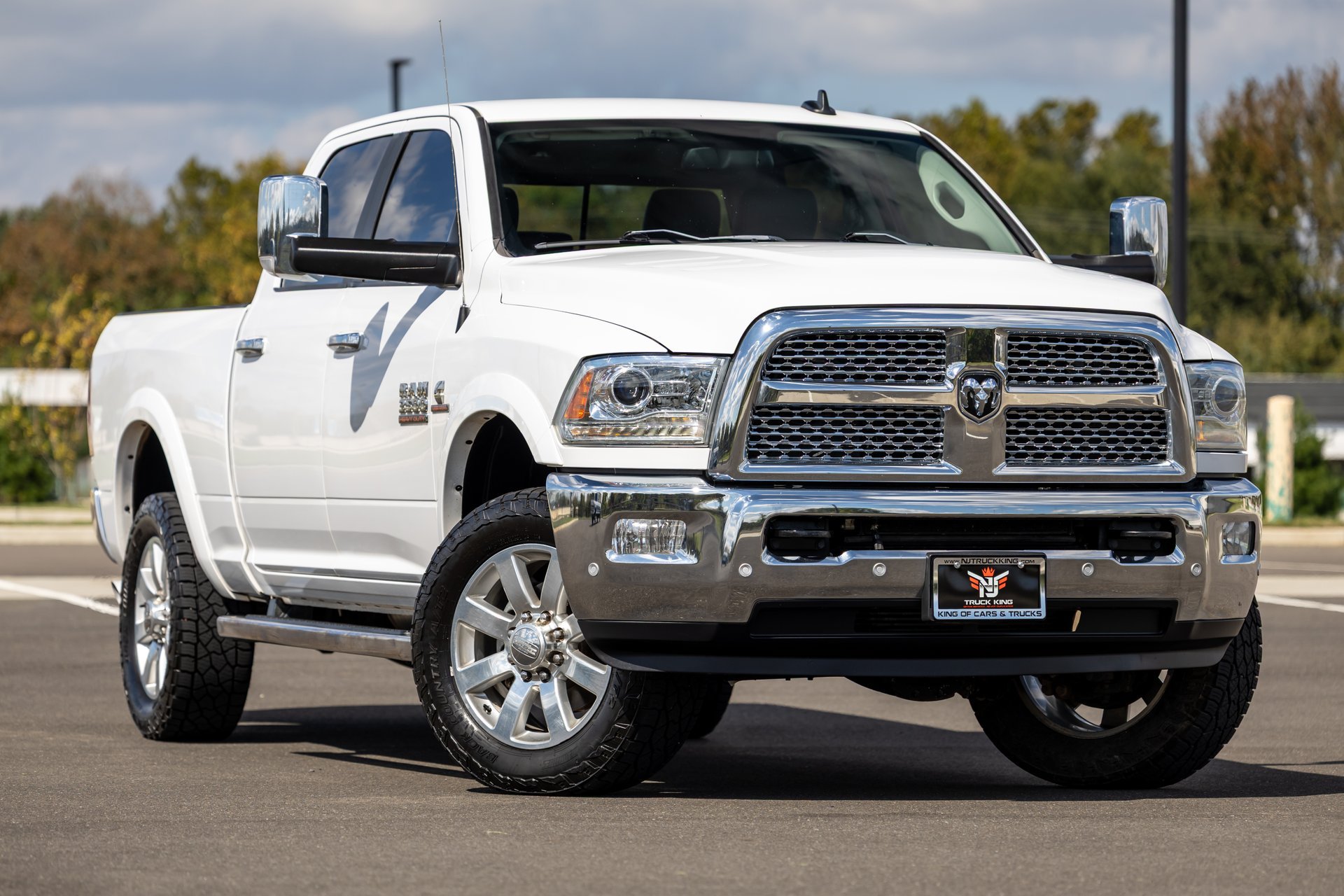 Used 2018 RAM 3500 Laramie w/ Cold Weather Group AWD/4WD image 4