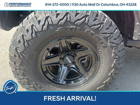 Used 2024 Jeep Gladiator Mojave w/ Technology Group AWD/4WD image 10
