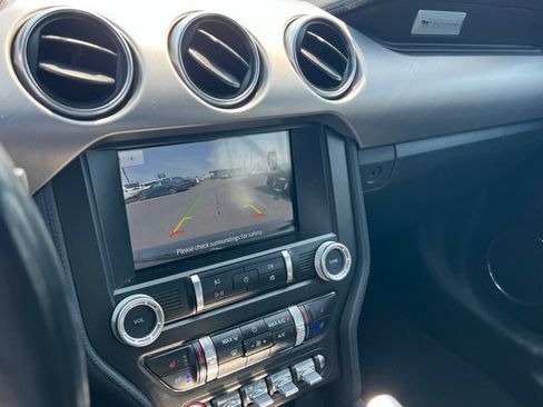 Used 2022 Ford Mustang Premium RWD image 19