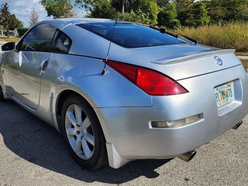 Used 2003 Nissan 350Z Enthusiast image 11