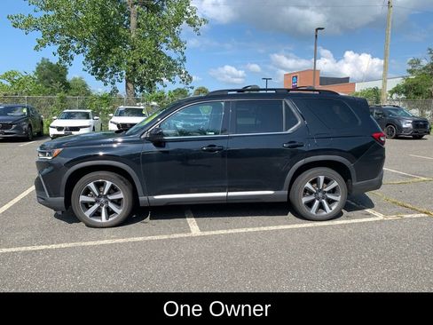 Used 2025 Honda Pilot Touring image 6
