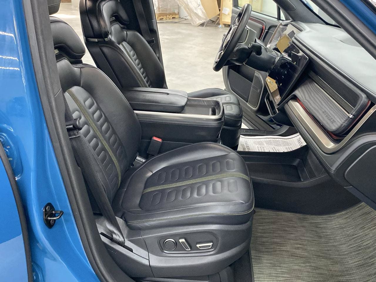 Used 2023 Rivian R1T Adventure Dual AWD/4WD image 13