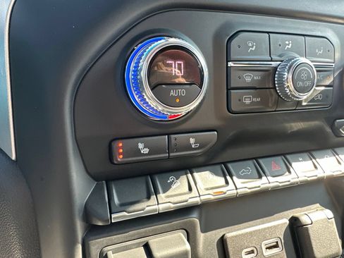 Used 2021 GMC Sierra 1500 SLE w/ Fleet Comfort Package AWD/4WD image 63