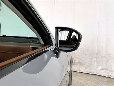 Used 2023 Nissan Pathfinder Platinum w/ Cargo Package image 11