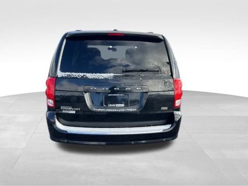 Used 2013 Dodge Grand Caravan SXT w/ Rear Park Assist Pkg image 6