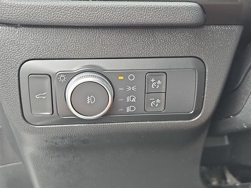 Used 2020 Ford Escape SEL FWD image 10